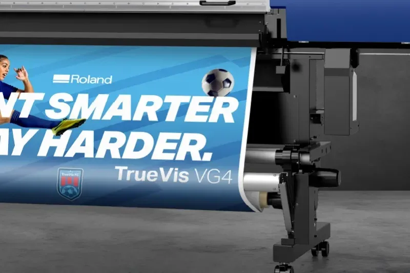 Roland TrueVIS VG4 Druck- und Schneideplotter mit integrierter Aufwickeleinheit